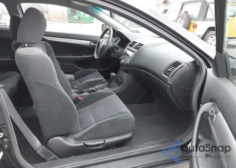 2004 Honda Accord 2.4 Lx from USA, damaged, VIN 1HGCM72214A026049